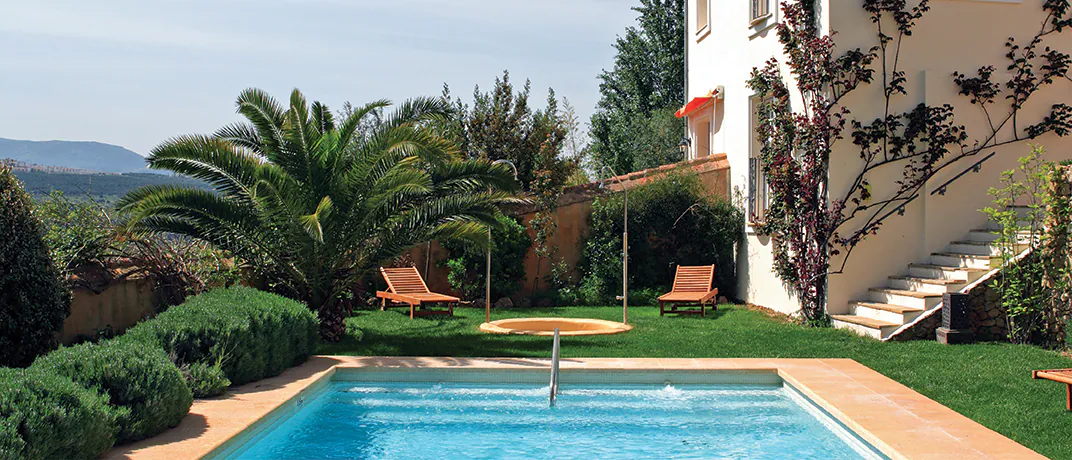 Book a last-minute hotel and save