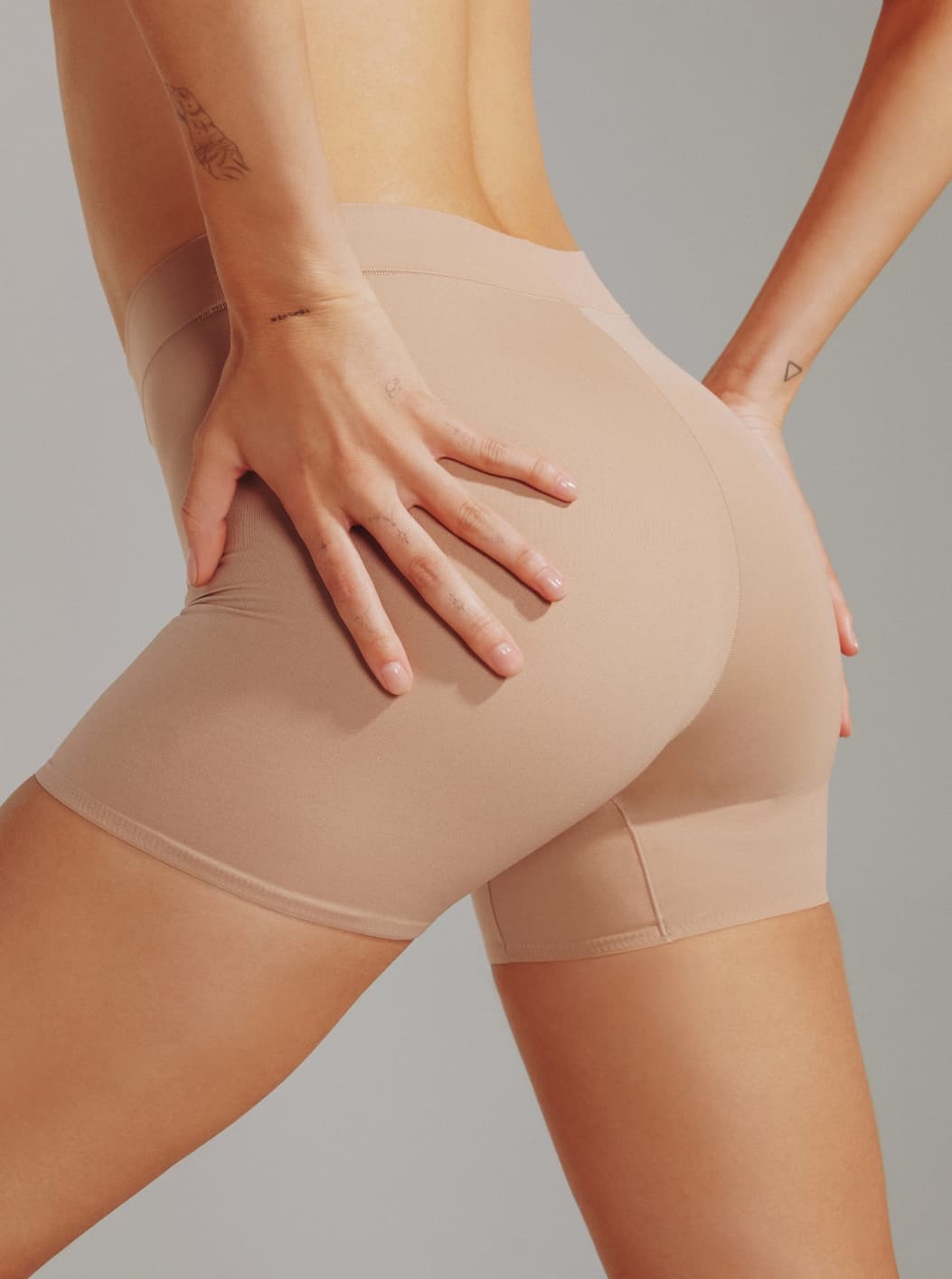 Smoothing Anti-Chafe Short