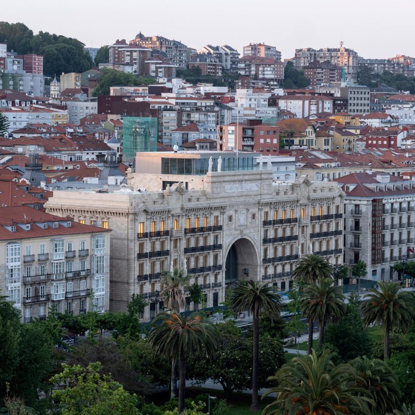 David Chipperfield Architects transforms historic Spanish bank into Faro Santander museum