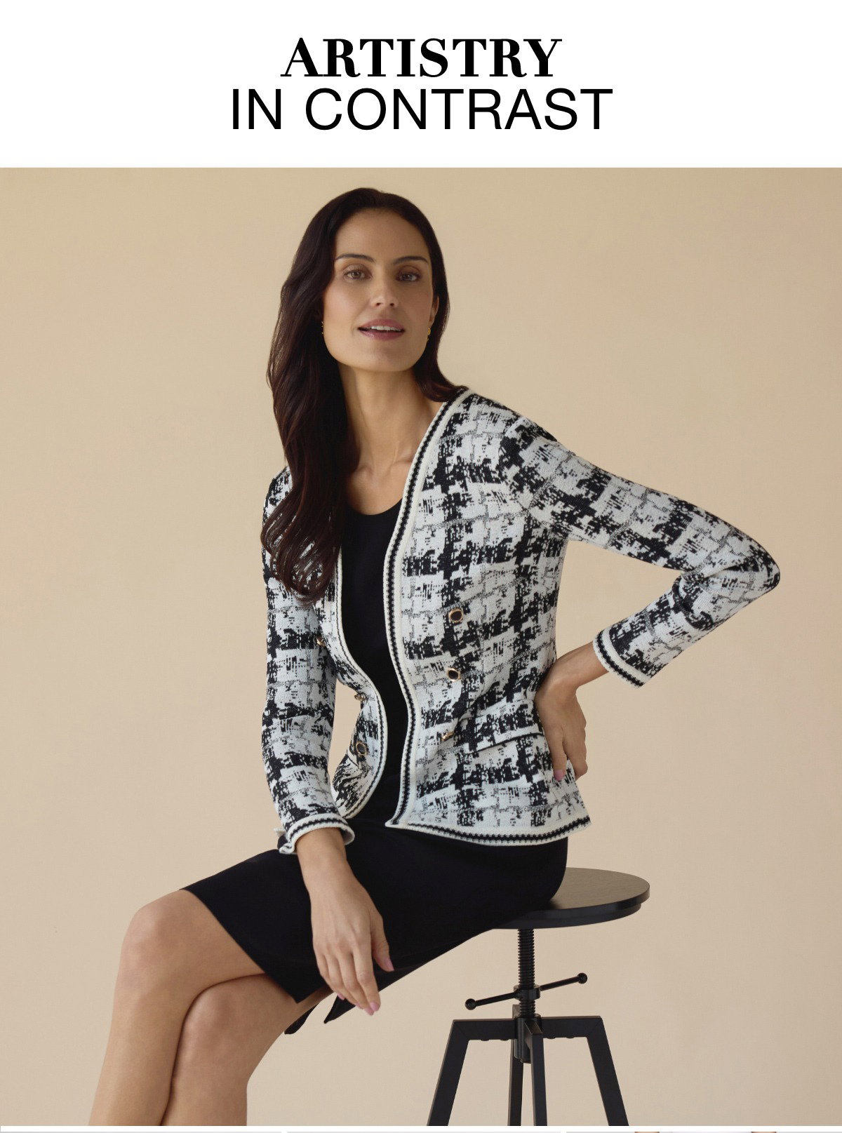 ARTISTRY IN CONTRAST >>