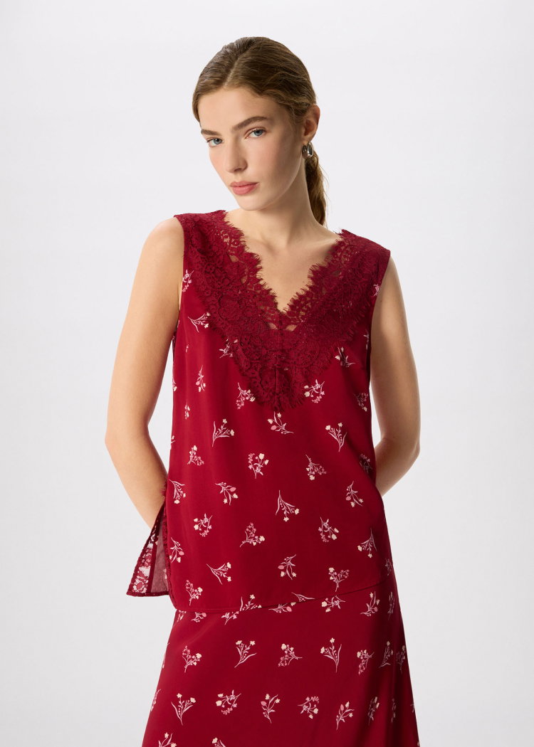 Burgundy Floral Lace Trim Top