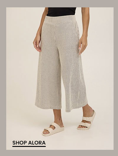 Alora Stretch Seersucker Capri Pant