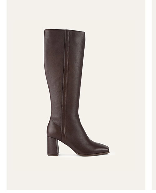 Nellie Choc Boots