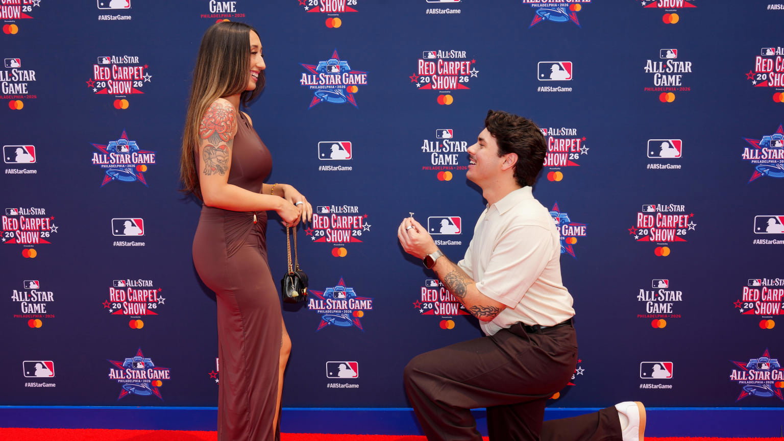 NL ballgirl Genevieve Ortega-Alves gets engaged on All-Star red carpet