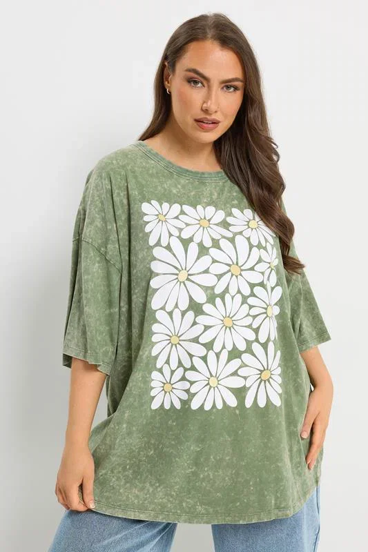 Image of YOURS Curve Green Acid Wash Boxy Daisy Print T-Shirt