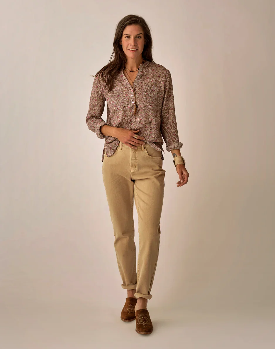 Image of Carson Hi Rise Jean: Sand
