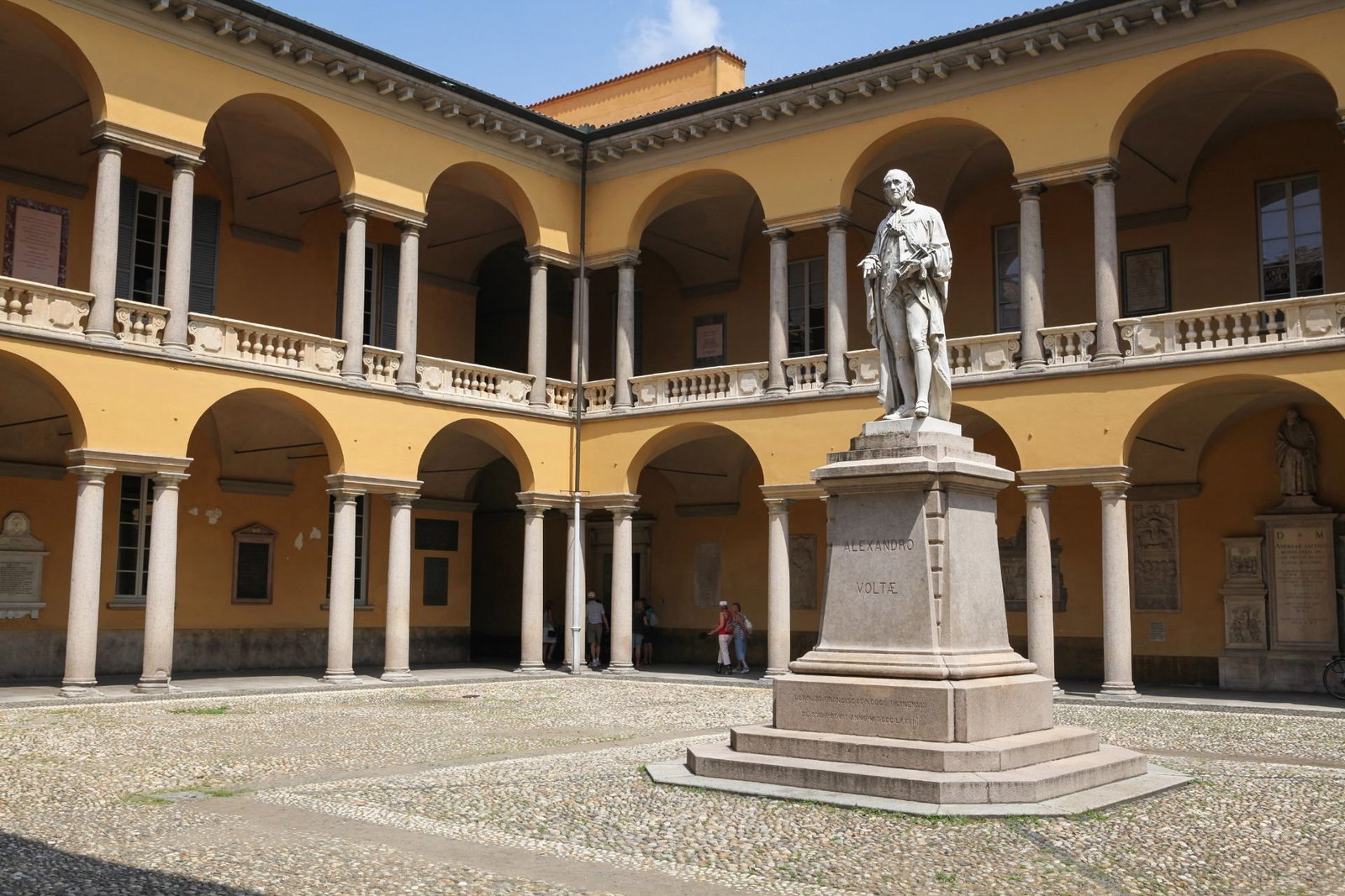L'Università di Pavia: storia, personaggi ed eccellenze di un antico ateneo