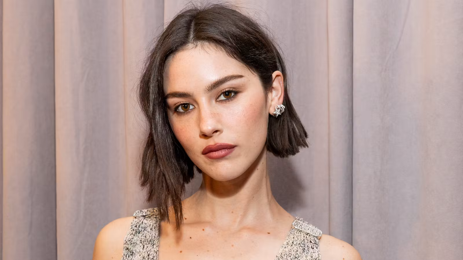 This New Chanel Fragrance Is Gracie Abrams-Approved