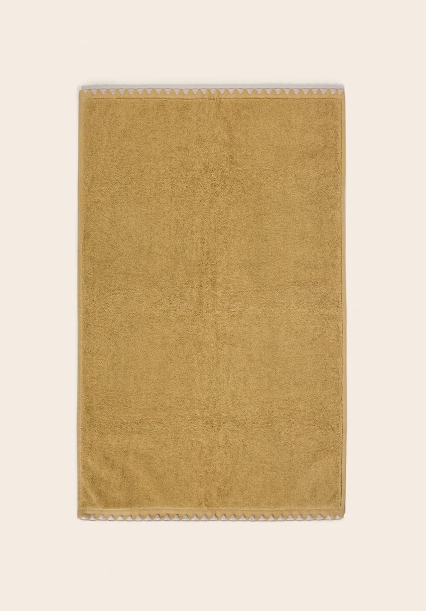 Le tapis de bain Neryda