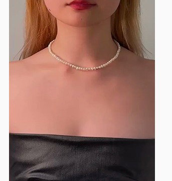 Thin Pearl Necklace [Experiment]