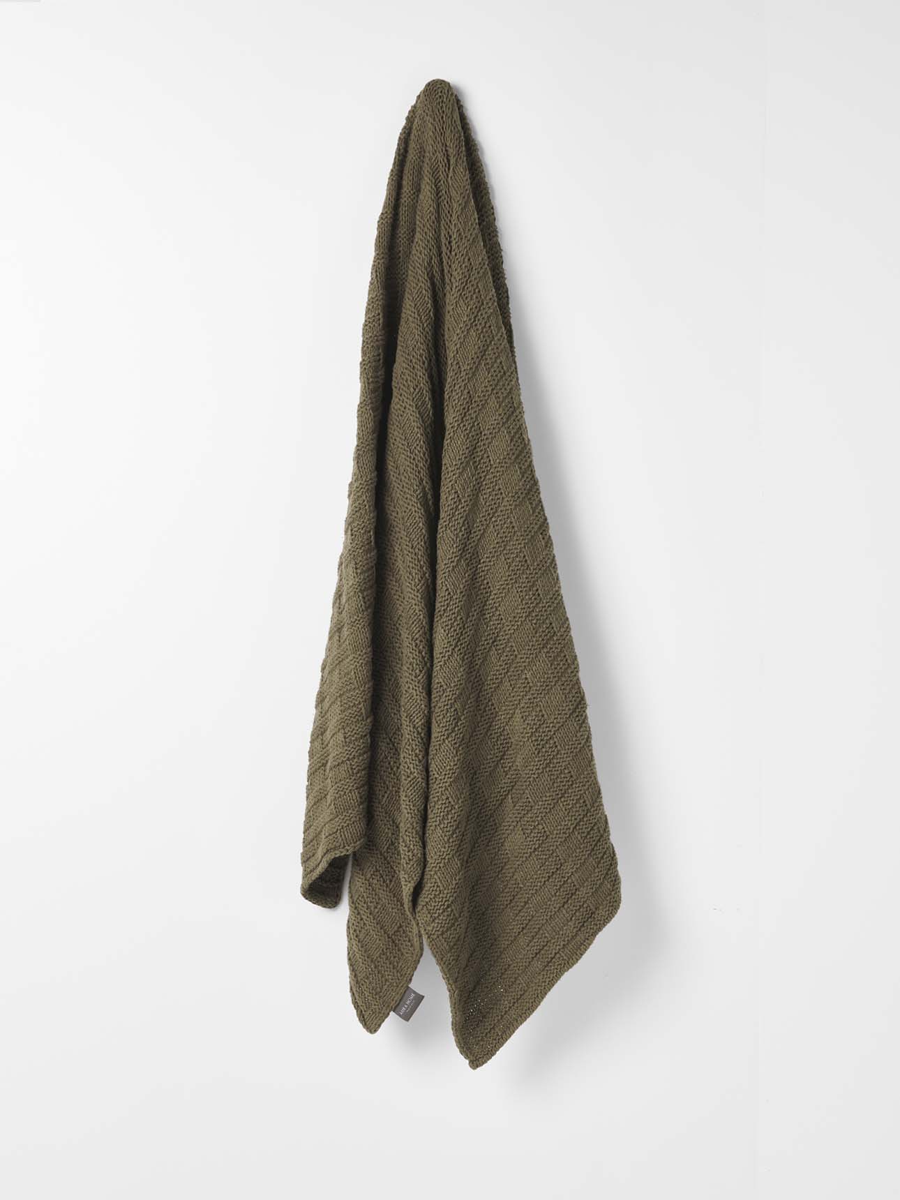 Emile Linen Coverlet in Chocolate