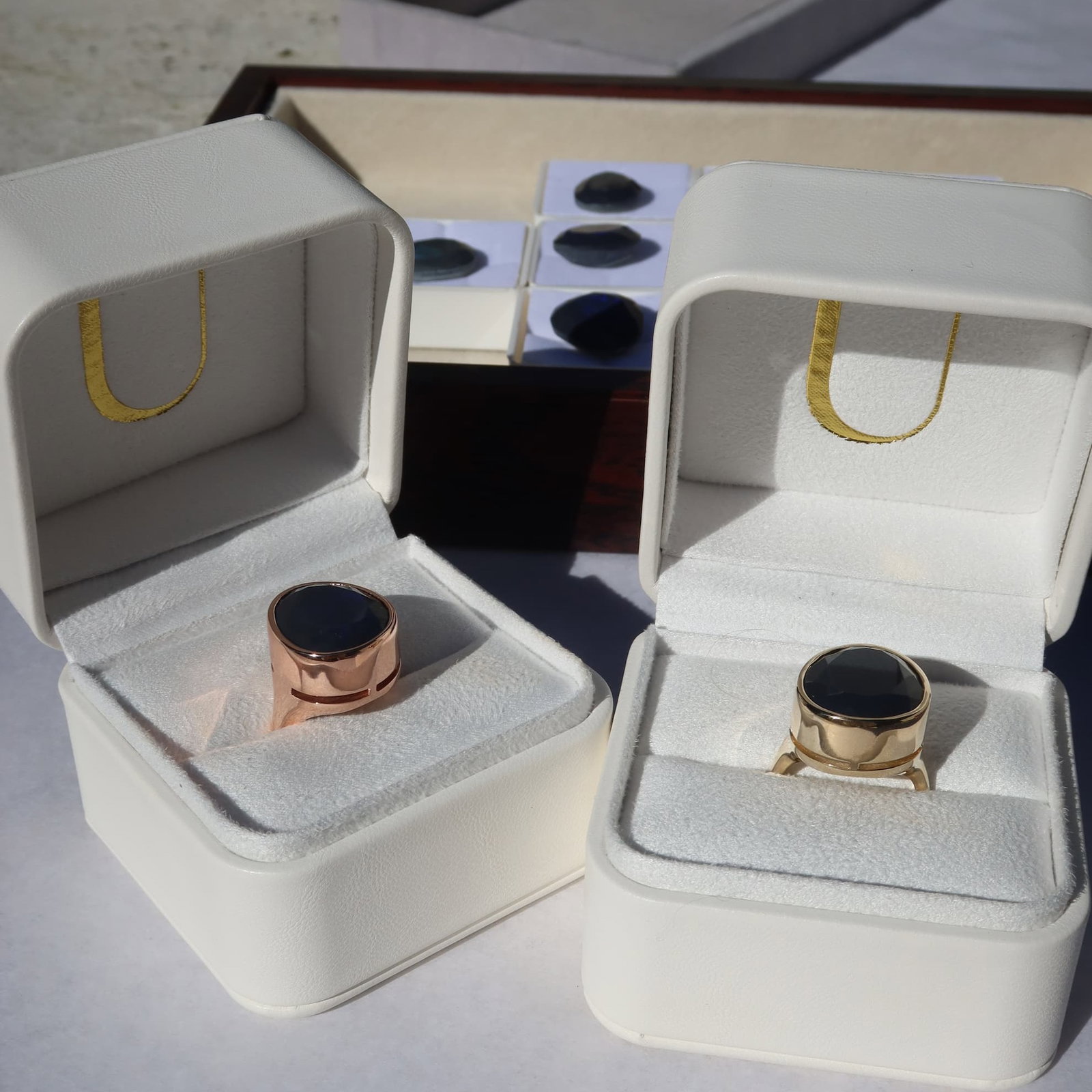 Solid gold opal ring 