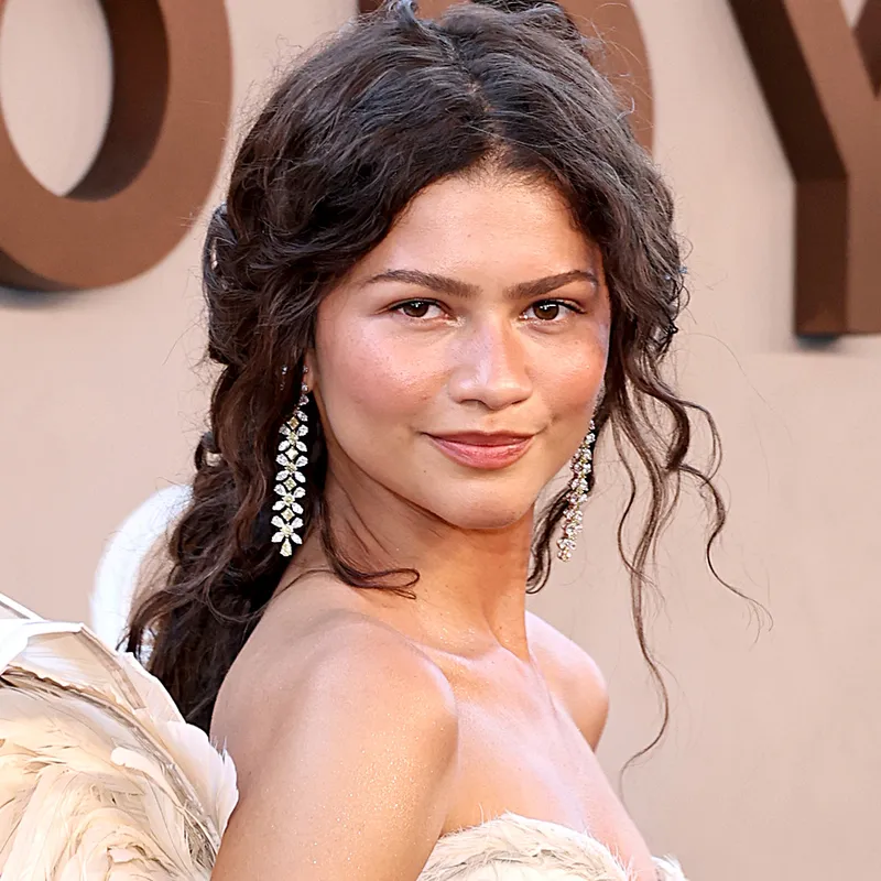 Zendaya's Undone Braid and Flushed Cheeks Would Be Right at Home on Mount Olympus