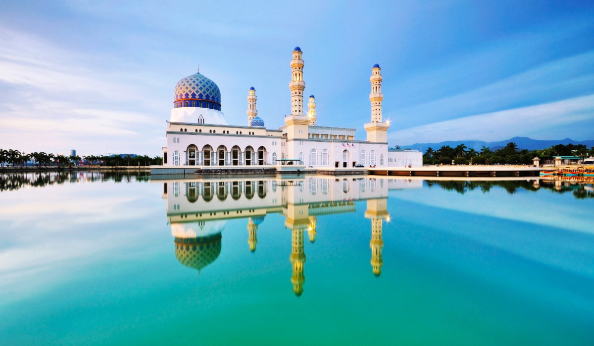 Wild Borneo and the Sultanate of Brunei