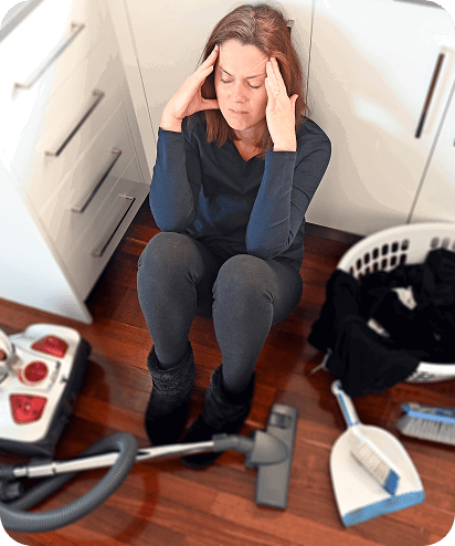 women with teh vacuum