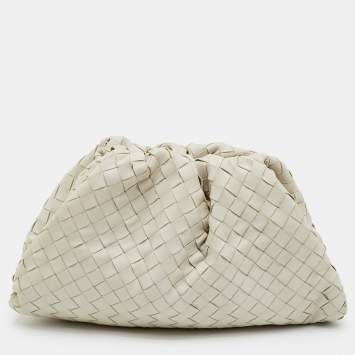The Oversized Pouch White Intr