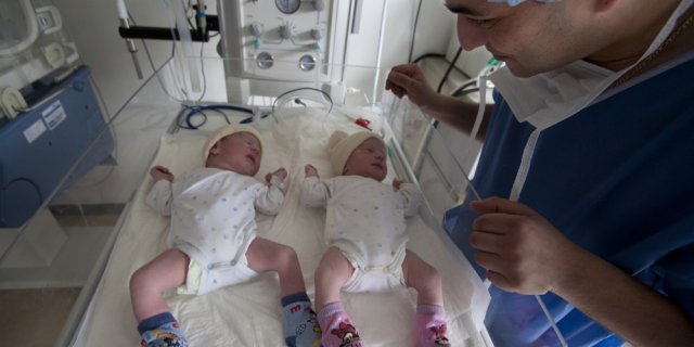 papa jumeaux prématurés hospitalisés