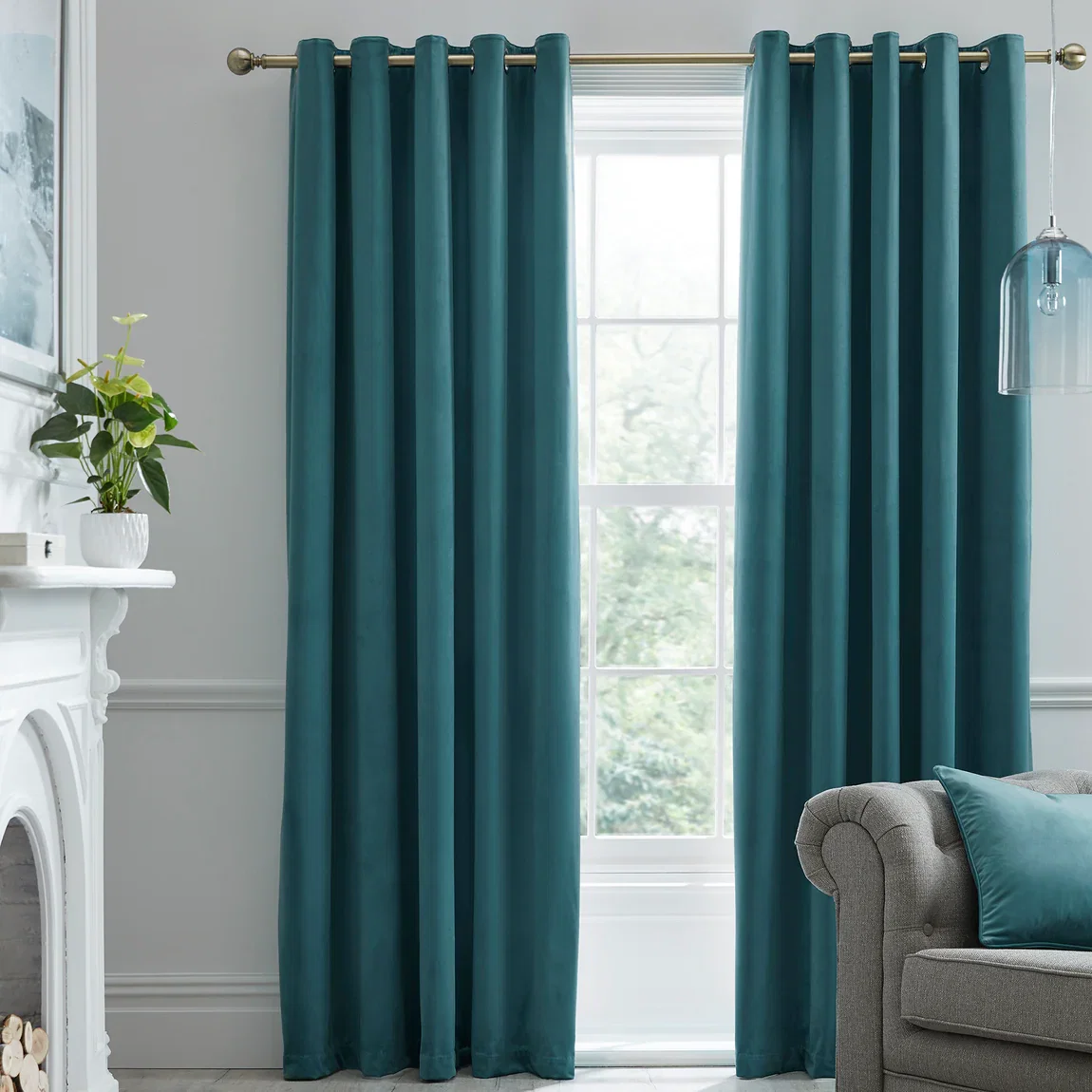 Laurence Llewelyn-Bowen Montrose Velvet Curtains
