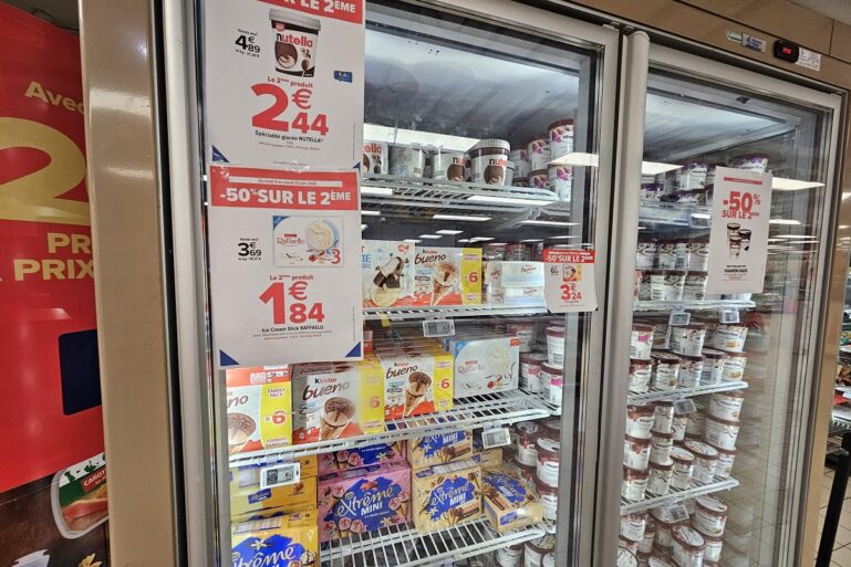 Un rayon de confiseries glacées