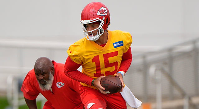 Patrick Mahomes says goal remains to play in Chiefs' Week 1 game against Broncos