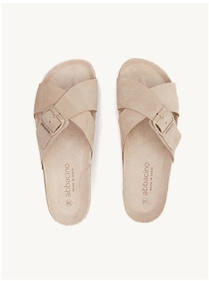 Sandalia cruzada de hebillas beige