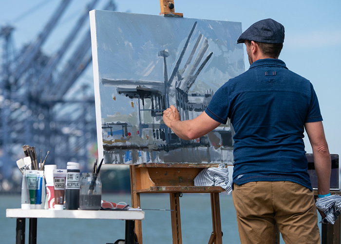 The Cass Art guide to choosing the right easel for you
