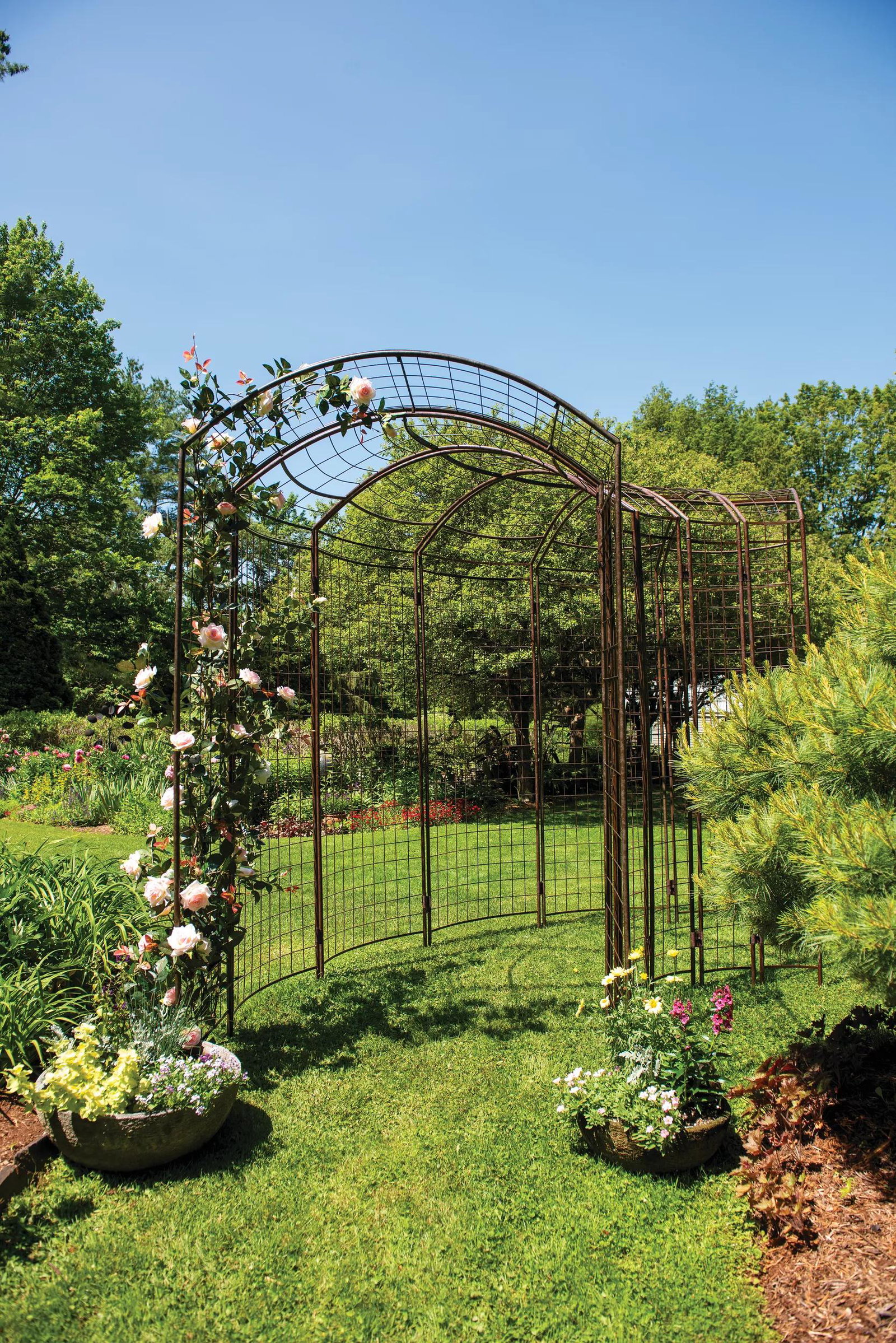 Image of Jardin™ Meandering Arch