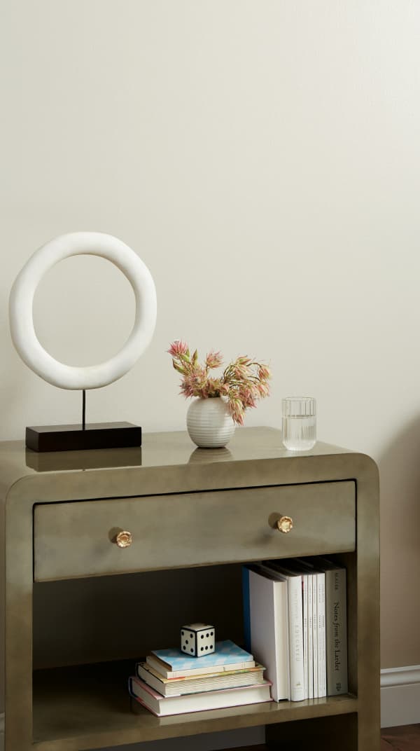 Vignette of On Point painted room
