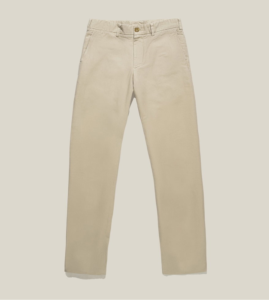 A product shot of a Bills Khakis Dune Twill – Classic Fit – M2 in Desert Tan