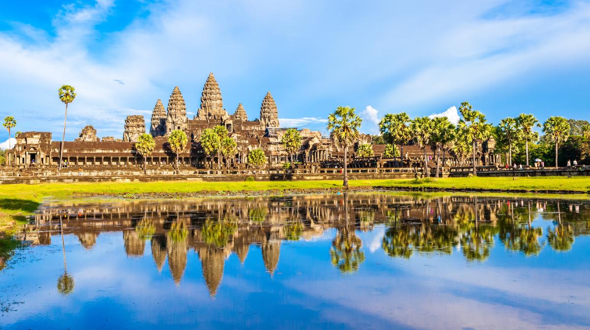 Vietnam & Cambodia Tour with Internal Flights, Ha Long Bay Cruise & Angkor Wat Visit