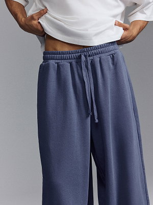 Pantaloni baggy