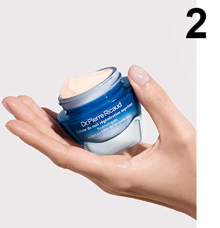 CRÈME DE NUIT RÉGÉNÉRATION SUPRÊME 