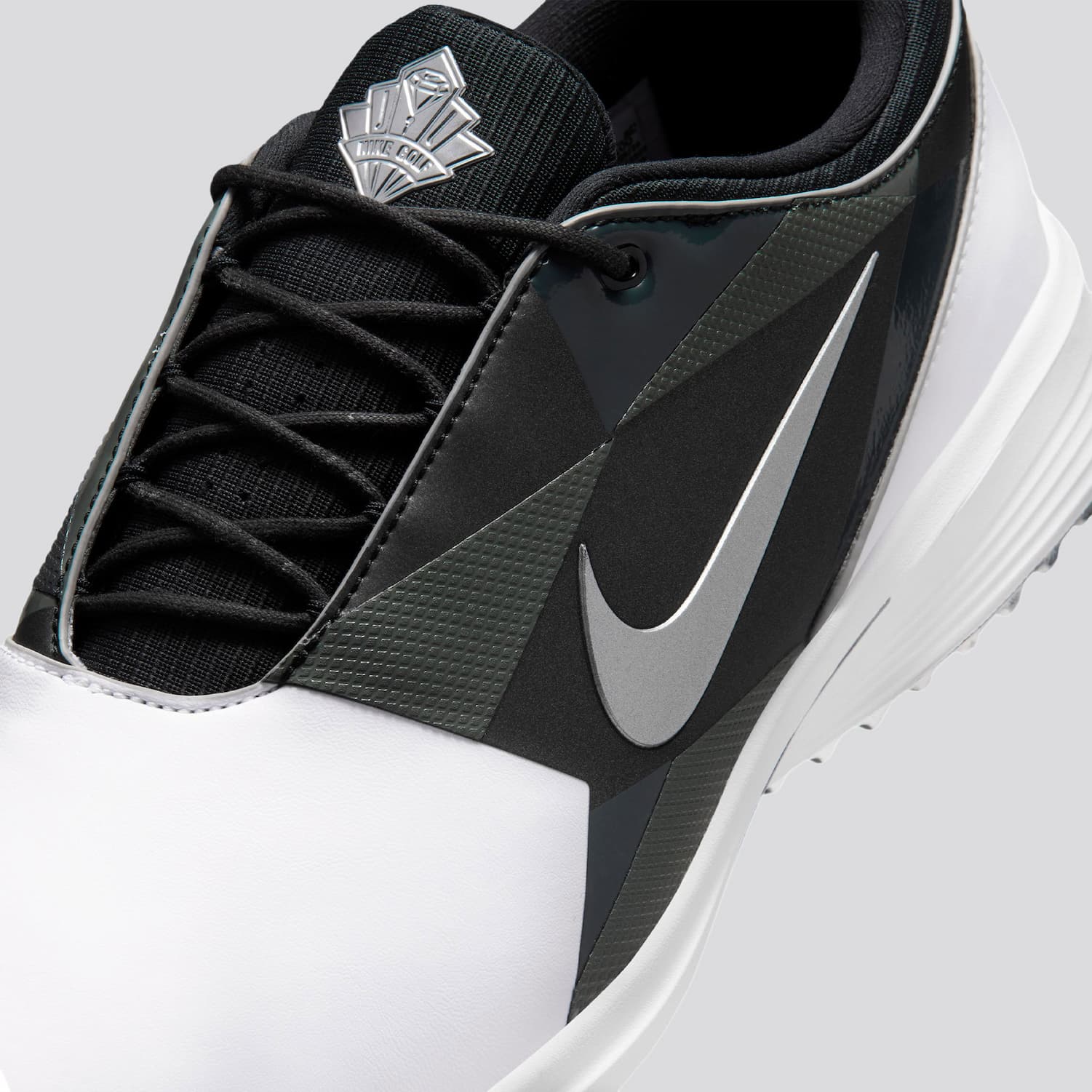 NIKE NRG VICTORY TOUR 4