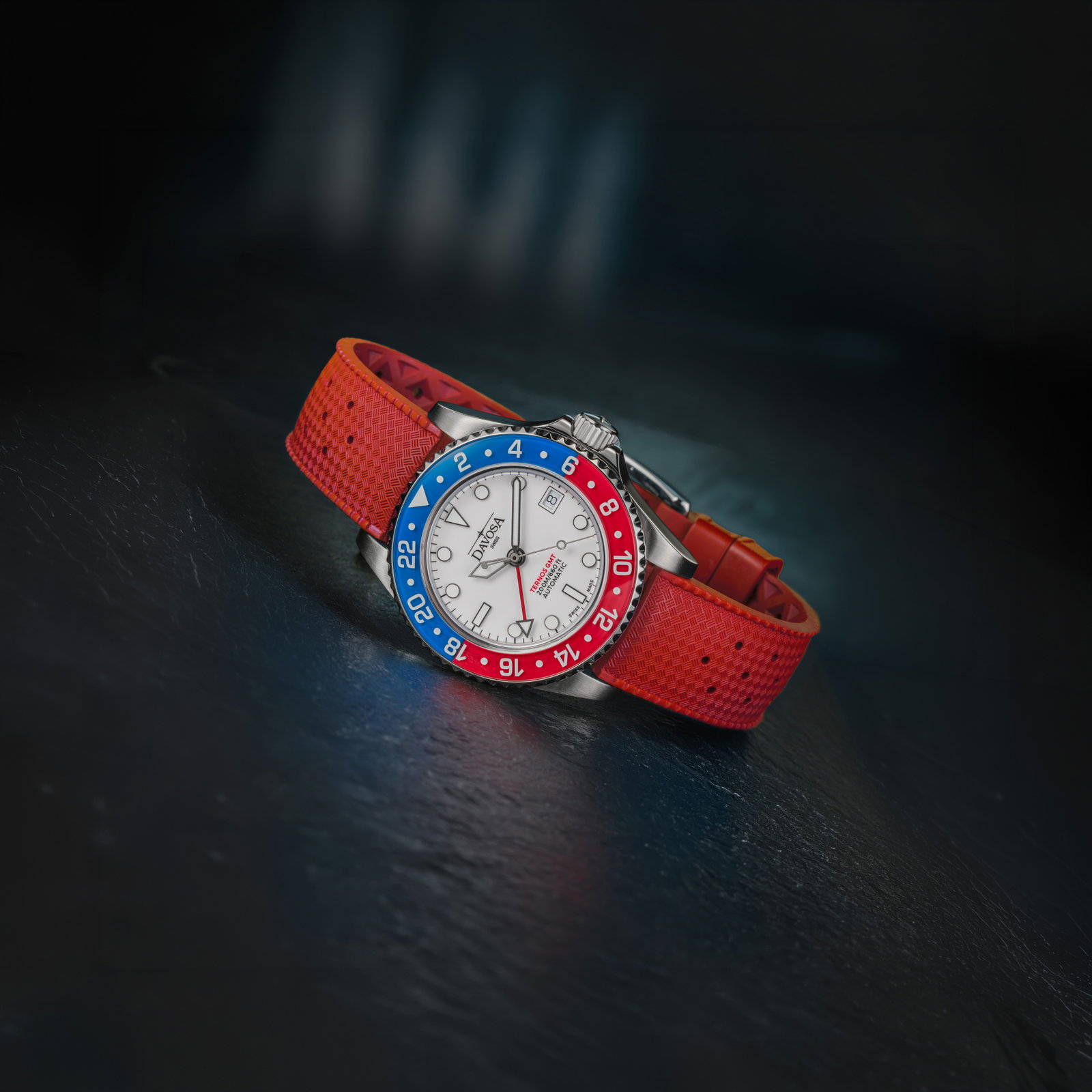 The Classic Davosa Ternos Diver with Pentalink bracelet