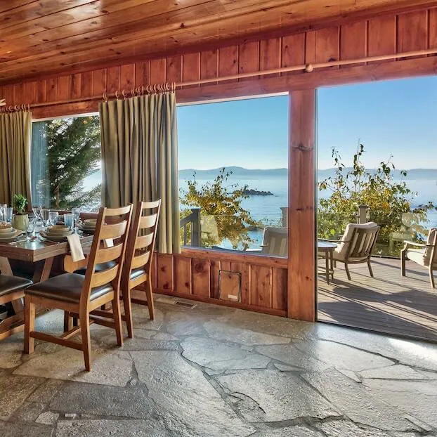 Finde eine Ferienunterkunft am Lake Tahoe in Kalifornien, USA.
