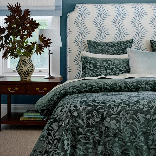 Bed Bath N' Table