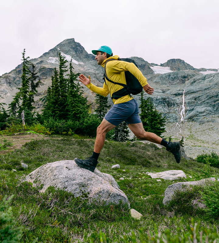 Explore summer trails in Helly Hansen