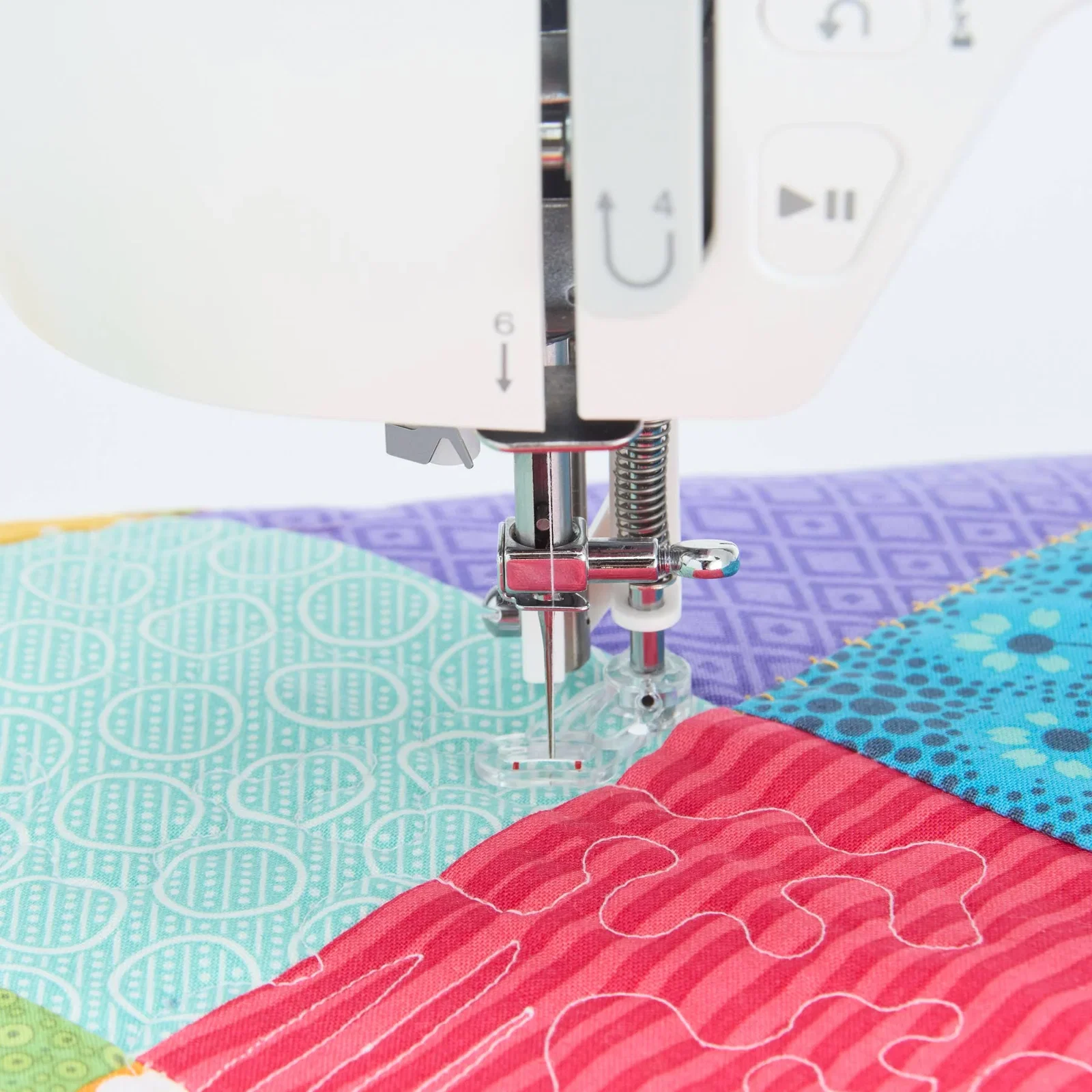 Image of SINGER® Free-Motion / Darning Presser Foot