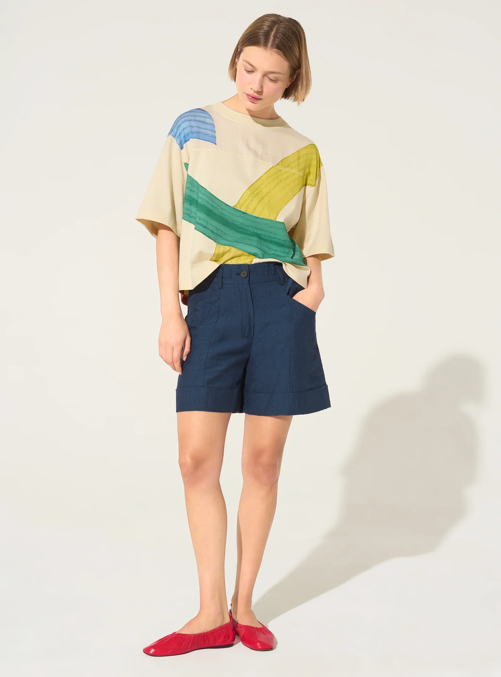 Image of Short en lin bleu