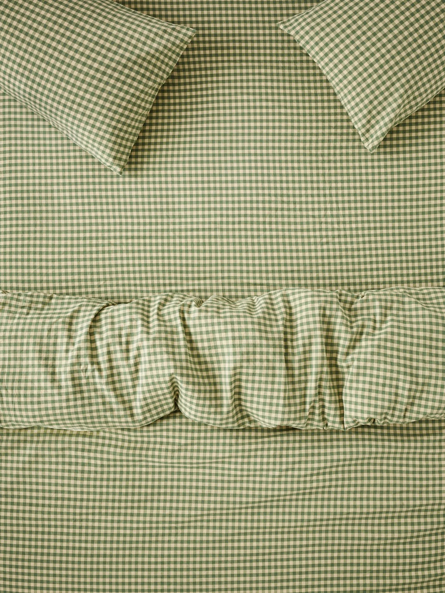 Image of Elm Green & Butter Yellow Color Drenched Gingham Linen Blend Fitted Sheet