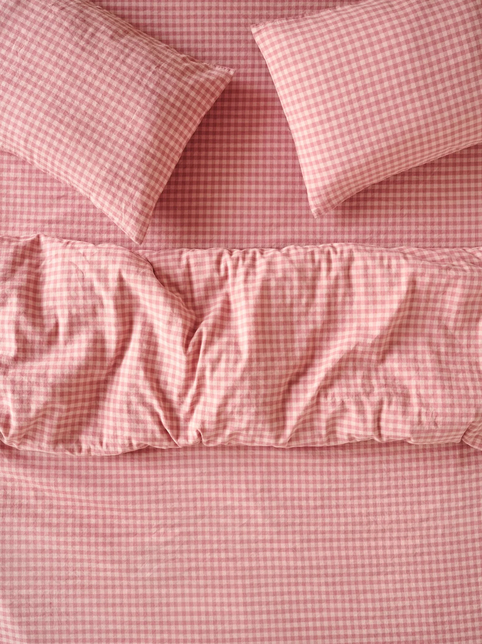 Image of Dusty Pink & Rose Color Drenched Gingham Linen Blend Duvet Cover