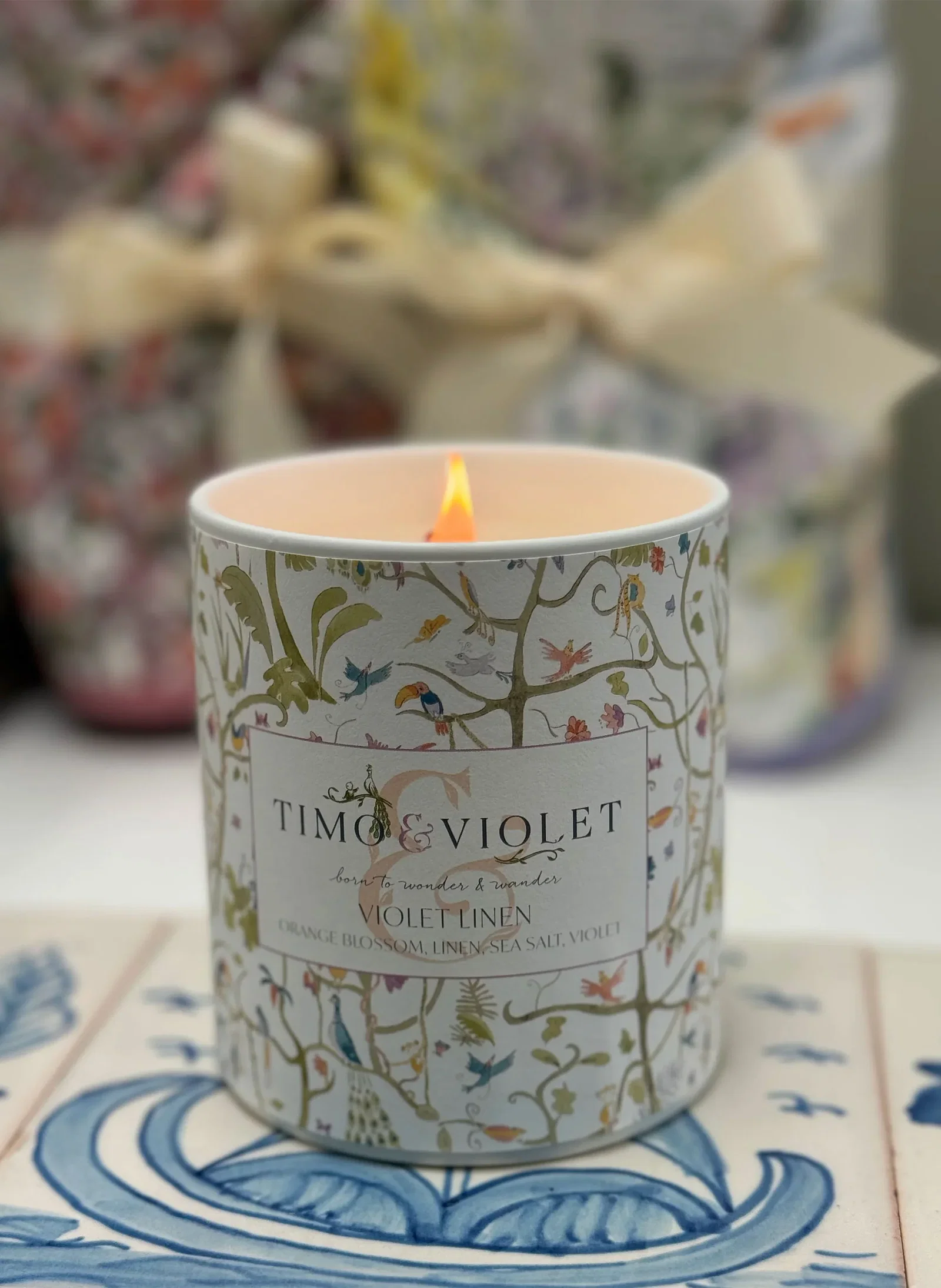 Image of Violet Linen Candle