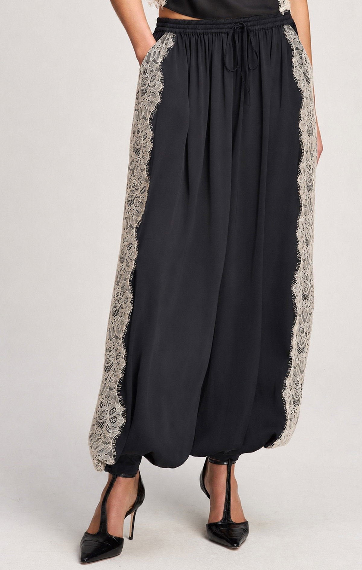 https://cinqasept.nyc/products/esme-satin-verne-pant-in-black-gardenia-zp130812081z?