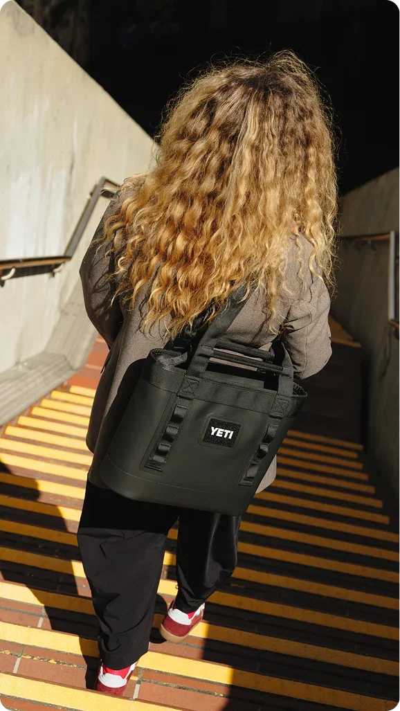 Camino® Zip Carryall