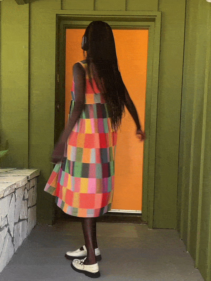 model in cliff dress glossary