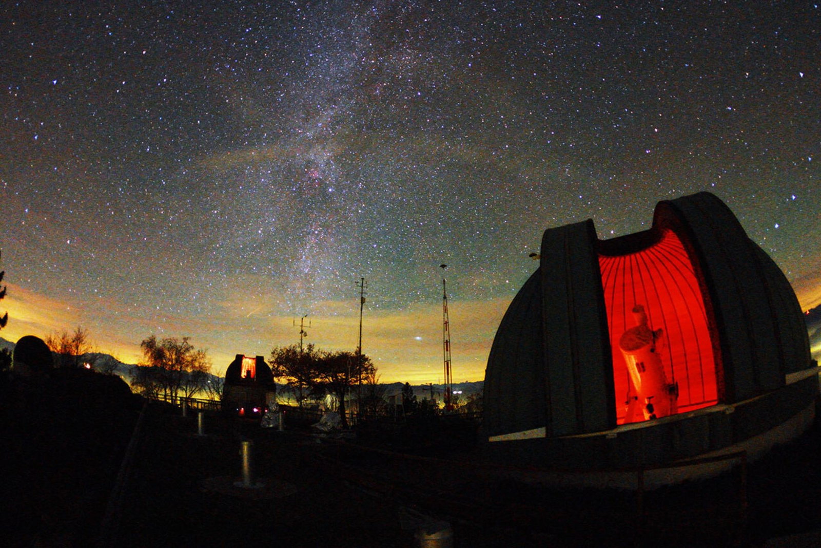 L'Osservatorio astronomico di Campo dei Fiori a Varese con osservazione del Sole