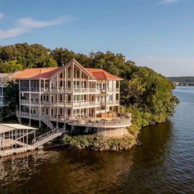Find a vacation home in Lake of the Ozarks, Missouri.