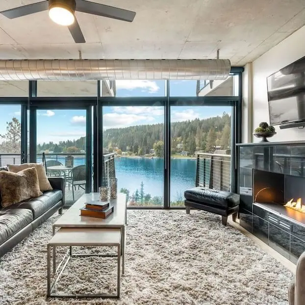 Find a vacation home in Coeur d’Alene, Idaho.