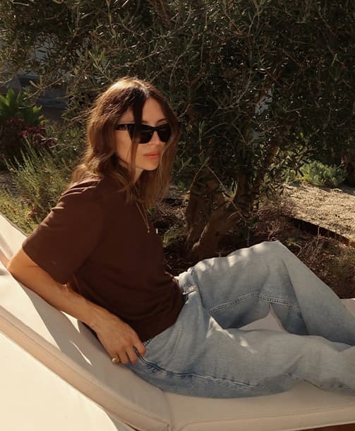 Look 1: A Poolside Moment
