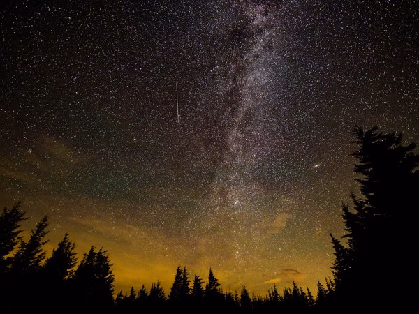 Summer meteor showers begin to light up nighttime skies | DeseretNews